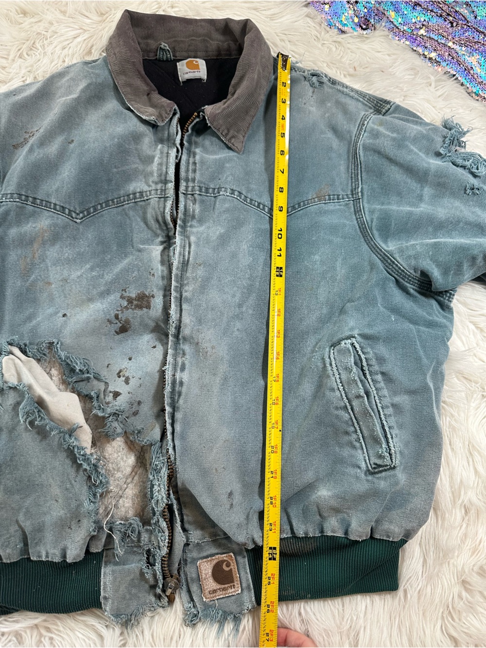 Carhartt • Men’s Vintage Heavily Distressed Sante Fe Work Jacket - Picture 7 of 17